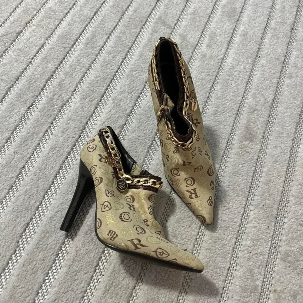 VTG y2k Rocawear Nova Signature Ankle Boot size 7 Stiletto Heel Gold punk grunge